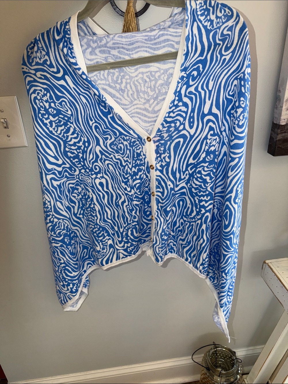 ⭐️Lilly Pulitzer Blue Night Harp Wrap⭐️